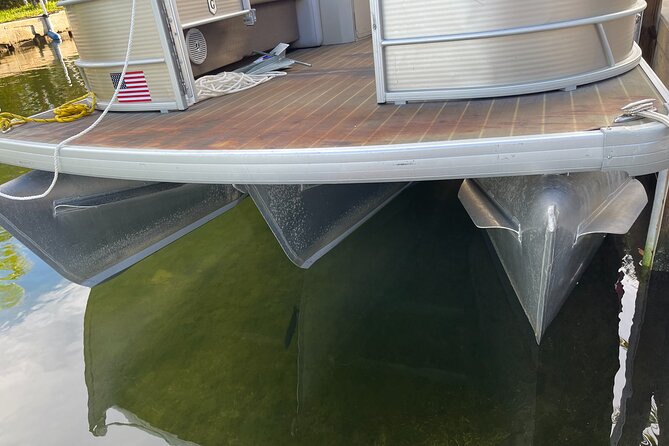 Cudjoe Key, Florida Boat Rental Services - Included Features