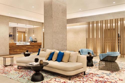 Days Hotel By Wyndham Dubai Deira - Dining and Culinary Experiences