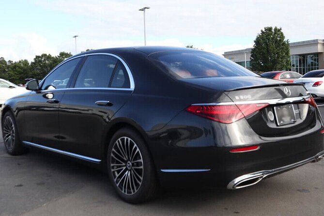 Departure Honolulu-Waikiki to Honolulu Airport HNL by Luxury Car - Pickup and Drop-off Details