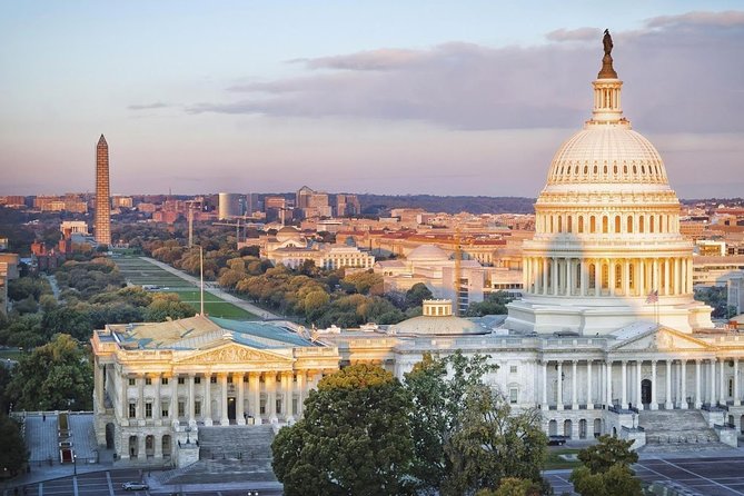 Departure Private Transfer: Washington to Dulles Airport IAD in Business Car - Vehicle Features and Amenities