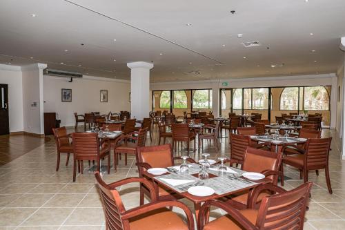 Dhafra Beach Hotel - Room Types and Amenities