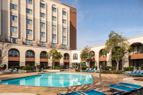 DoubleTree by Hilton Newark-Fremont - Room Types