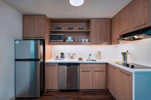 Element Palmdale - Thoughtful Amenities for Comfort