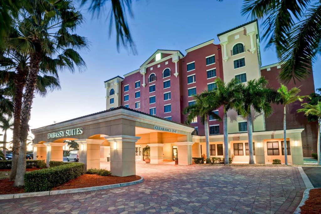 Embassy Suites Fort Myers – Estero Review