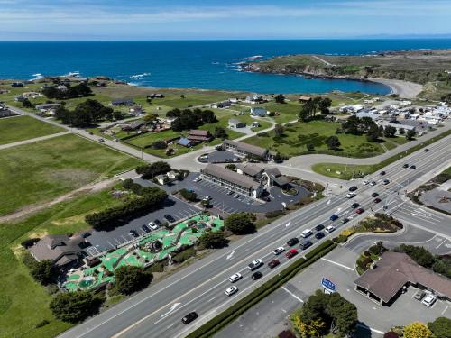Emerald Dolphin Inn & Mini Golf - Exceptional Facilities