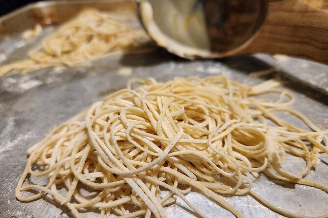 Experience Chicago Cooking Class With Deep Dish Pizza or Pasta - Main Course: Chicago-Style Deep Dish Pizza or Fresh Pasta