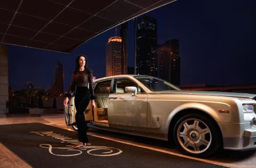 Fairmont Dubai - Room Types and Amenities