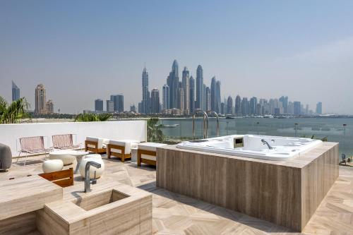 Five Palm Luxury Beach Villa With Private Pool, Panoramic Views, and Jacuzzi by Exclusive Holiday Homes - Luxurious Accommodation Details