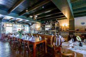 Fletcher Hotel-Restaurant De Klepperman - Amenities and Services
