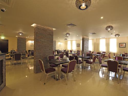 Florida Al Souq Hotel (Previously Known Flora Al Souq Hotel) - Dining Options