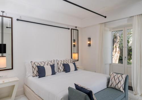 Furore Grand Hotel - Amenities and Services