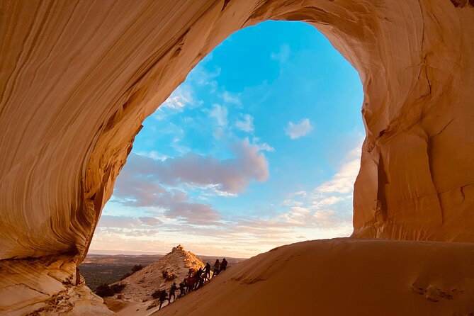 Guided Hike Through Great Chamber/Cutler Point (Small Group) - Included Amenities for Hikers