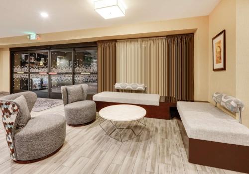 Hampton Inn Los Angeles/Carson - Booking and Policies