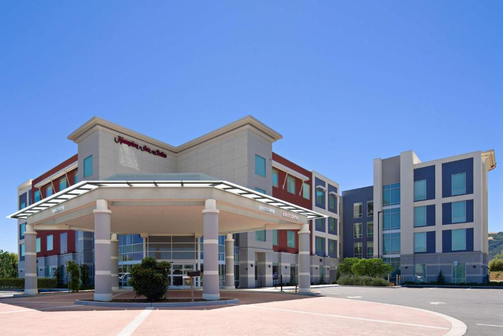 Hampton Inn & Suites Gilroy, Ca Review