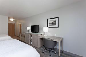 Hampton Inn & Suites Hermosa Beach - Guest Reviews and Ratings