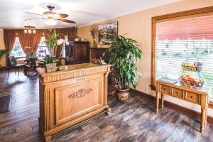 Harbor House Inn - Guest Reviews and Ratings