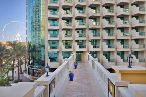 Hilton Dubai Jumeirah - Beachfront Relaxation