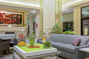 Hilton Garden Inn Sacramento Elk Grove - Exceptional Staff and Customer Service