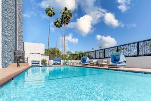 Hilton Pasadena - Guest Reviews and Ratings