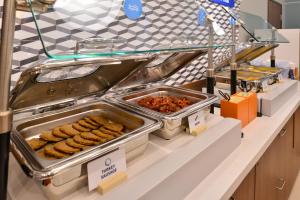 Holiday Inn Express & Suites Gulf Breeze - Pensacola Area, an IHG Hotel - Room Highlights