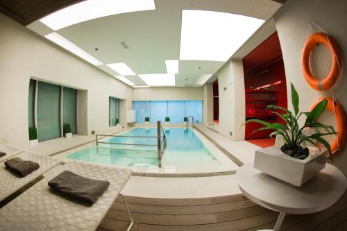 Hotel 72 Sharjah Waterfront - Hotel Facilities and Amenities
