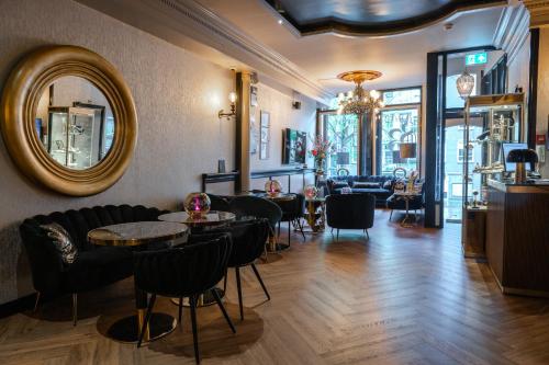 Hotel 83 - Amenities and Services