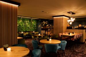 Hotel Arrows - Nearby Attractions and Experiences