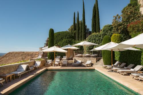 Hotel Crillon Le Brave - Dining and Culinary Offerings