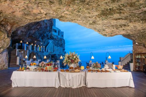Hotel Grotta Palazzese - Amenities and Facilities