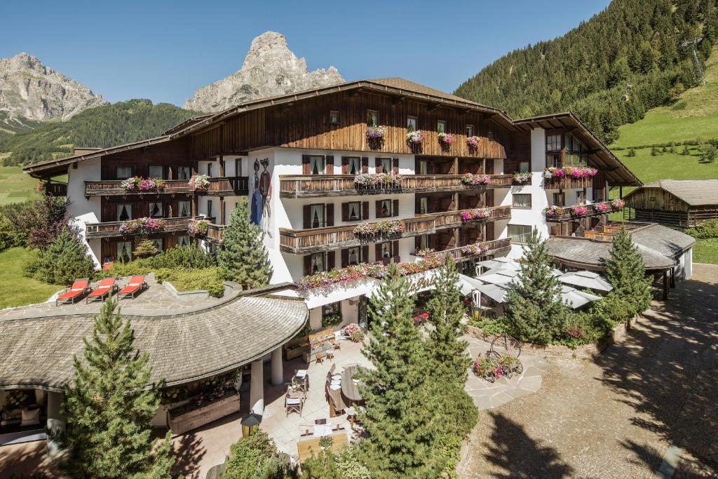 Hotel La Perla: The Leading Hotels of the World Review