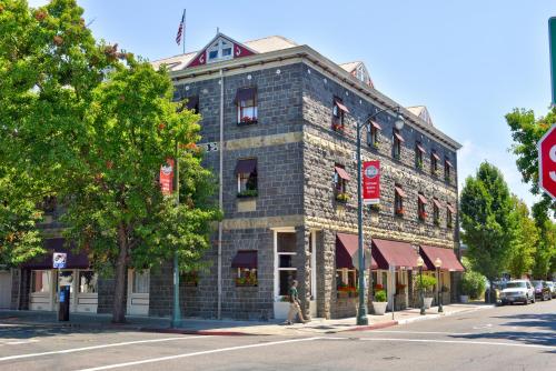Hotel La Rose - On-Site Dining