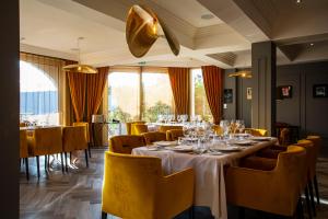 Hotel LIncomparable by Les Etincelles - Dining and Cuisine