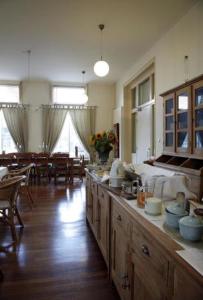 Hotel the Old Post Office - Amenities and Services