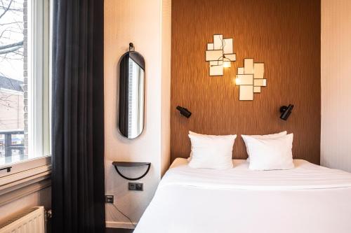 Hotel V Frederiksplein - Location and Accessibility