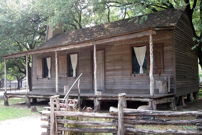 Houston Guided Tour & Heritage Museum - Accessibility