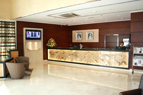 Howard Johnson Bur Dubai - Dining Highlights
