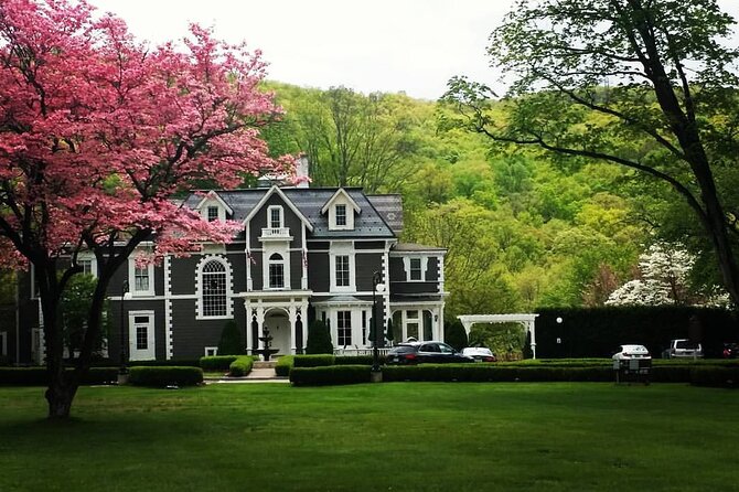 Hudson Valley VIP Vineyard Tour From NYC via Private Helicopter - Vineyard Experience and Wine Tastings