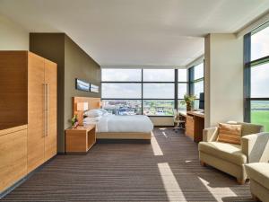 Hyatt Place Amsterdam Airport - Room Amenities
