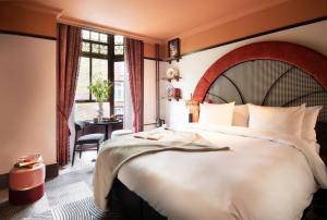 Jan Luyken Amsterdam - Guest Ratings