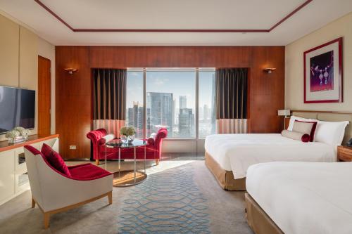 Jumeirah Emirates Towers Dubai Review