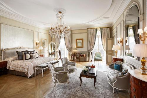 Le Meurice – Dorchester Collection - Dining Options