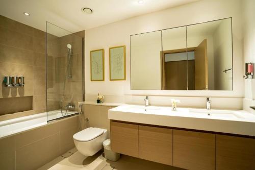 MagnoliasVHR- Dubai Creek Harbour Aparthotel - Condo Apartment UAE - High-Rated Guest Experiences