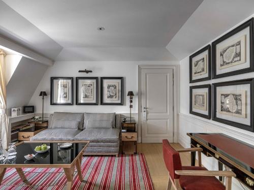 MARQUIS Faubourg Saint-Honoré Relais & Châteaux - Dining and Breakfast Options