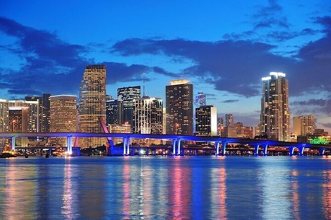 Miami Sunset Cruise With Welcome Cocktail Skyline & Mansions Tour - Accessibility Options