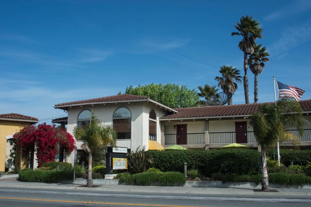 Mission Inn - Guest Experiences