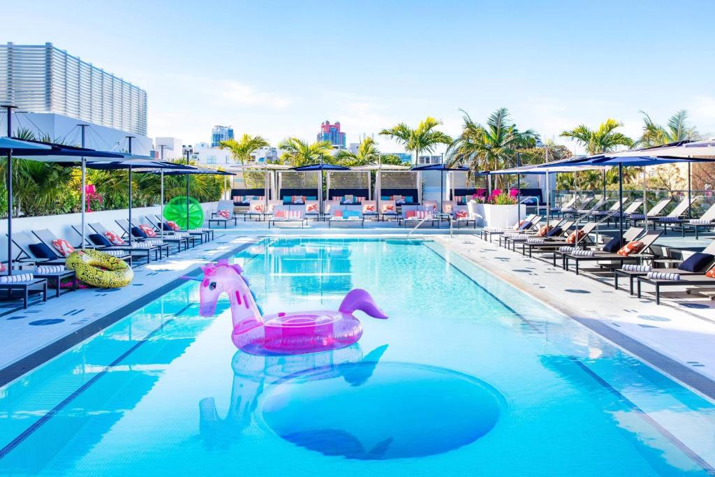 Moxy Miami South Beach Review