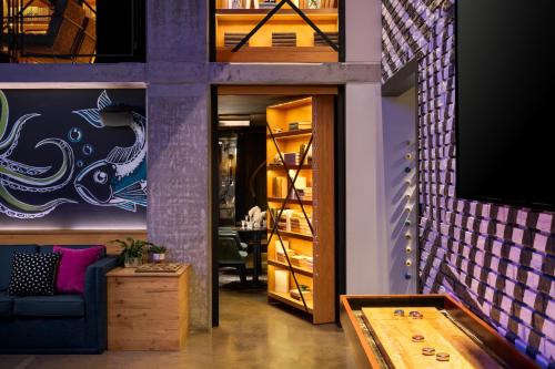 Moxy San Diego Gaslamp Quarter - On-Site Dining Options