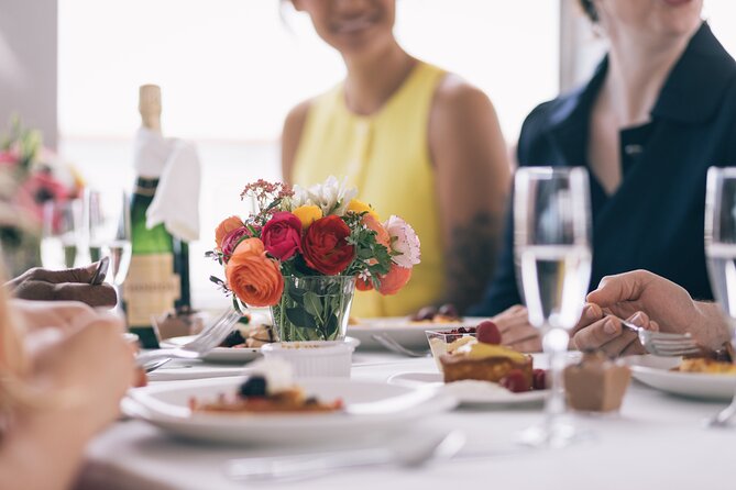 New York Mothers Day Signature Brunch Pier 61 - Entertainment and Atmosphere