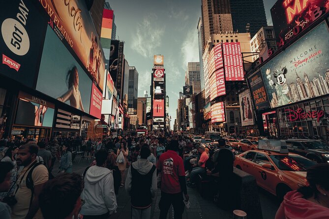 New York: Times Square Evening Walking Tour With Hot Dog - Navigating the Pedestrian-Friendly Streets