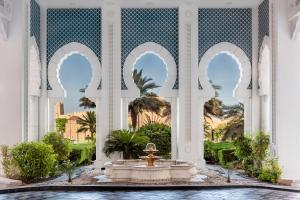 Oaks Ibn Battuta Gate Dubai - Dining Experiences